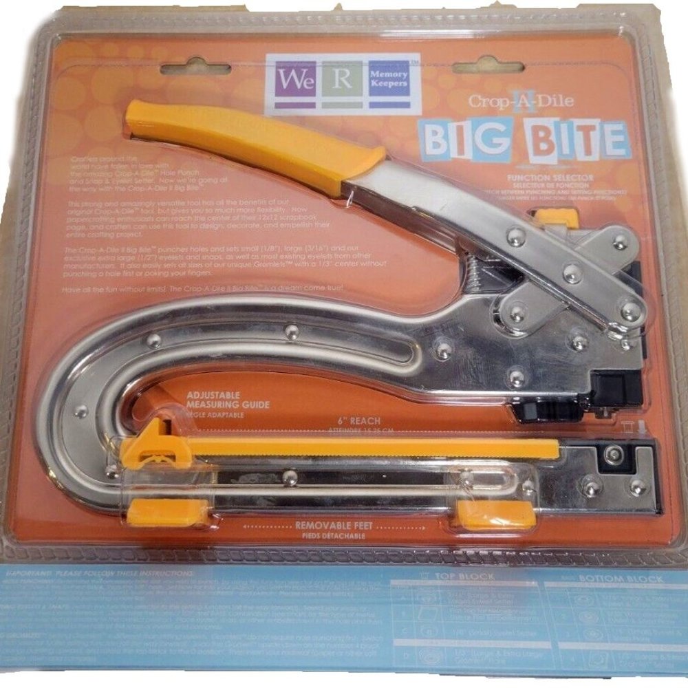 We R Memory Keepers Crop-A-Dile CAD II Big Bite Punch Tool